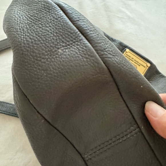 Marc by Marc Jacob taupe top handle/ cross over in good shape - Picture 2 of 9